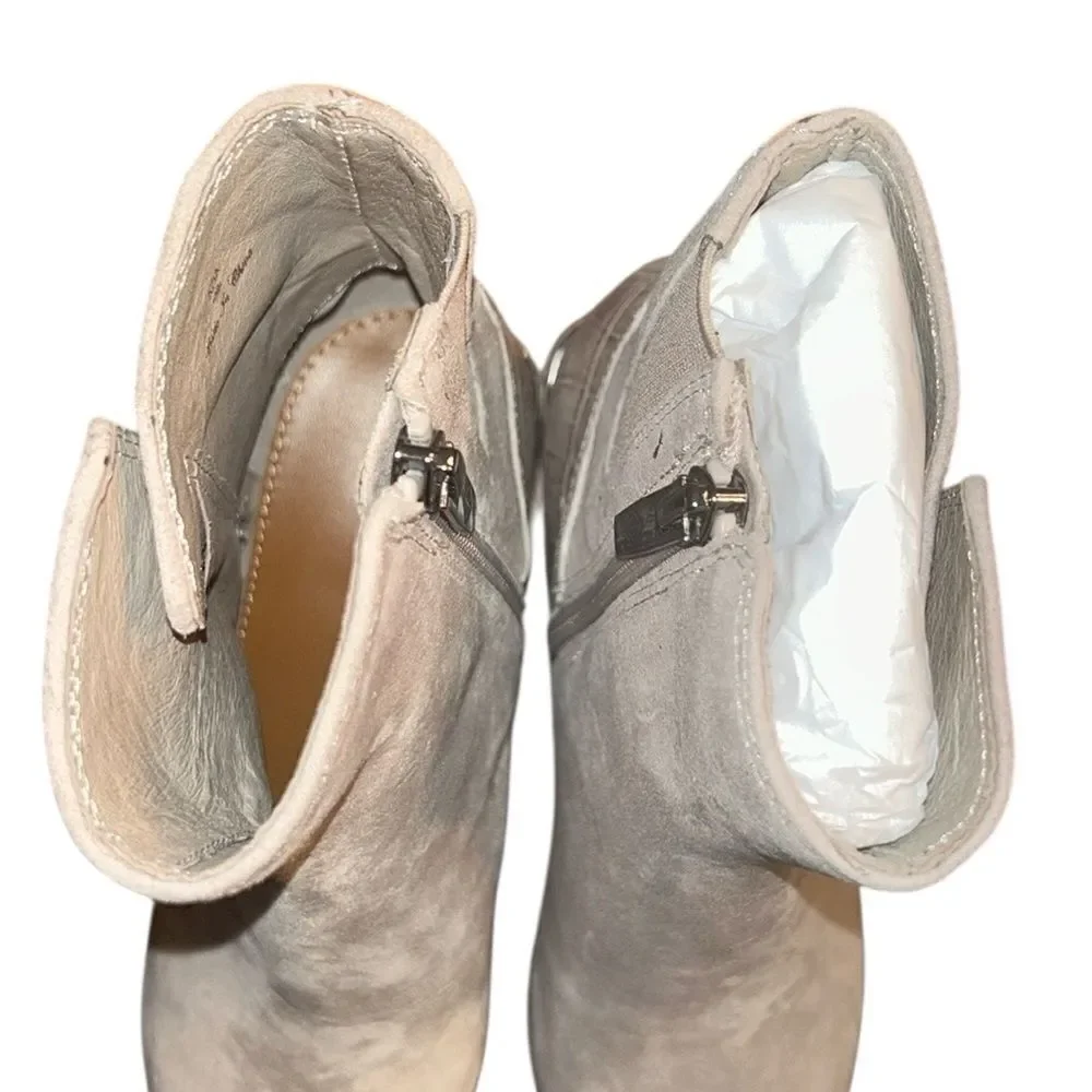 Donald Pliner Light Taupe Suede/Leather Ankle Booties(Size 5M)